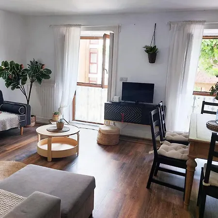 By Garden Apartment Getxo